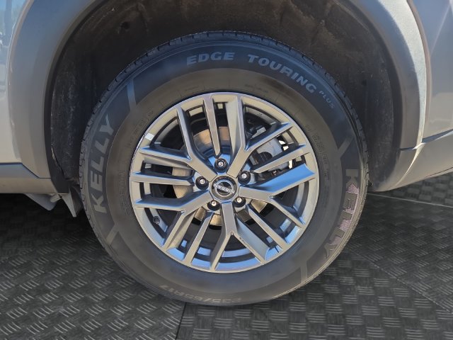 Used 2023 Nissan Rogue S AWD/4WD image 34
