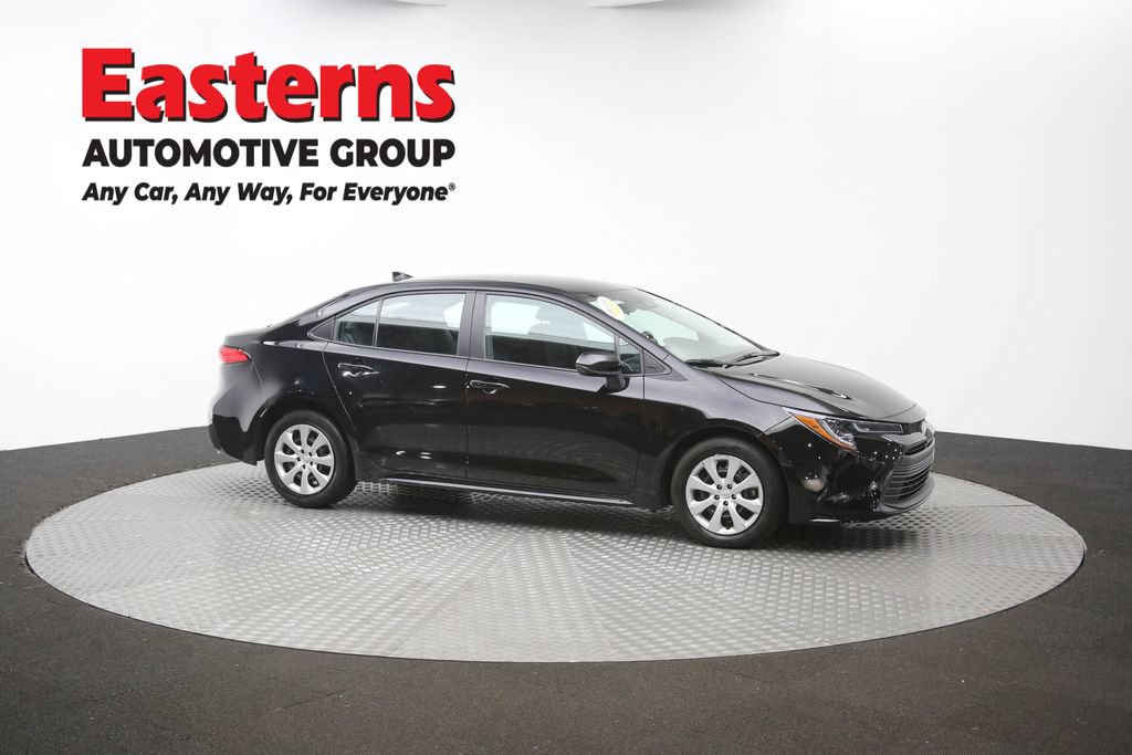 Used 2025 Toyota Corolla LE FWD image 48