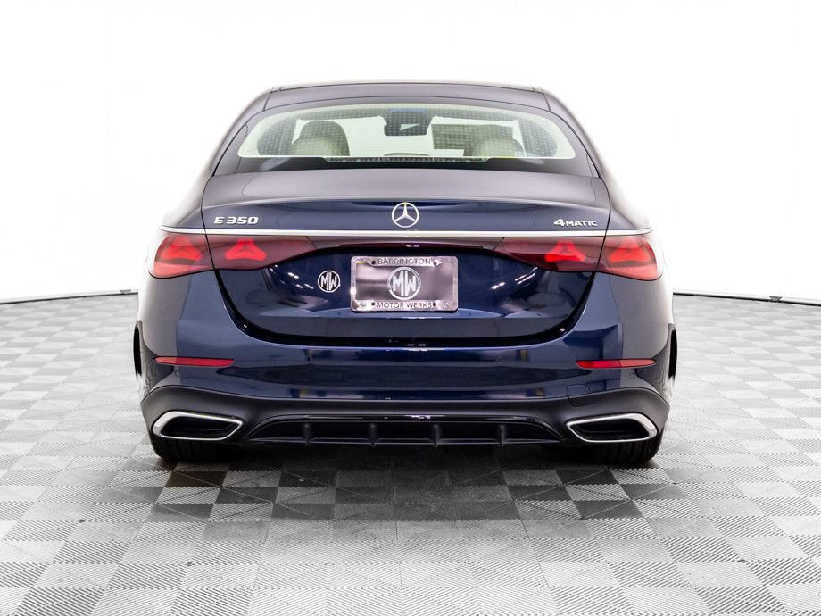 New 2026 Mercedes-Benz E 350 4MATIC Sedan image 4