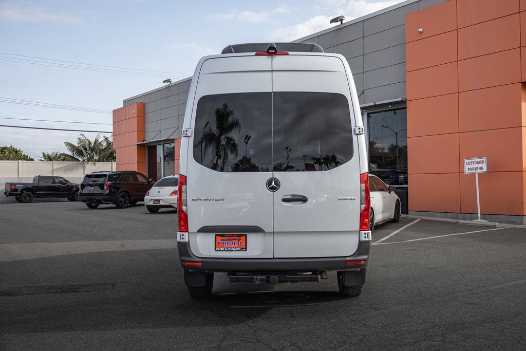 Used 2021 Mercedes-Benz Sprinter 2500 image 11