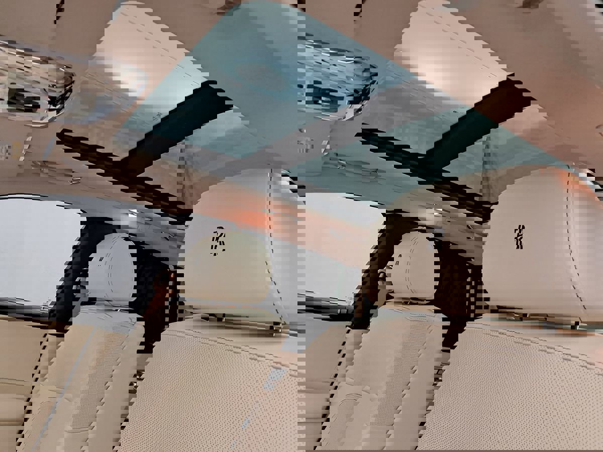 Used 2011 Rolls-Royce Ghost image 9