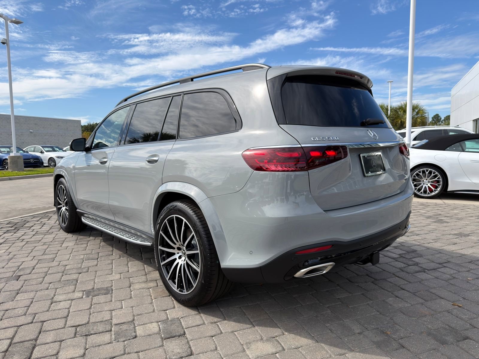 Used 2026 Mercedes-Benz GLS 580 4MATIC image 11