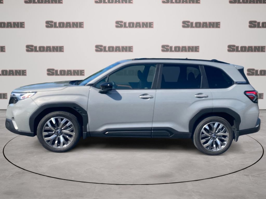 Used 2025 Subaru Forester Touring w/ Popular Package - Touring AWD/4WD image 2