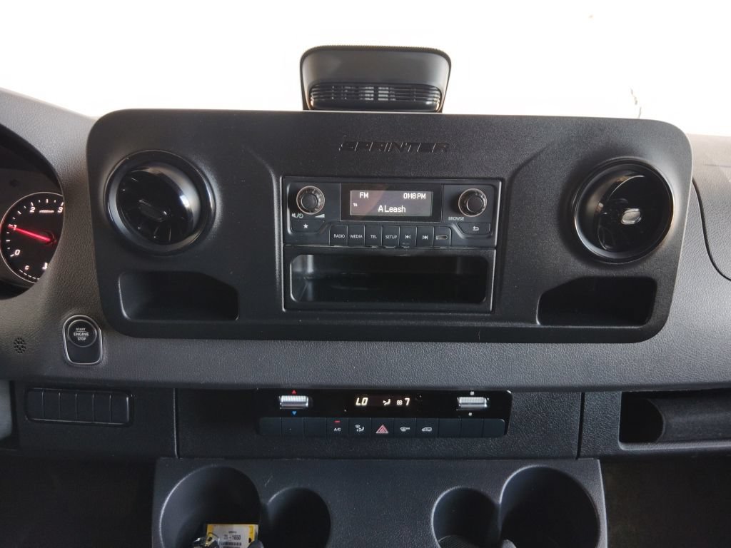 Used 2025 Mercedes-Benz Sprinter 2500 image 28