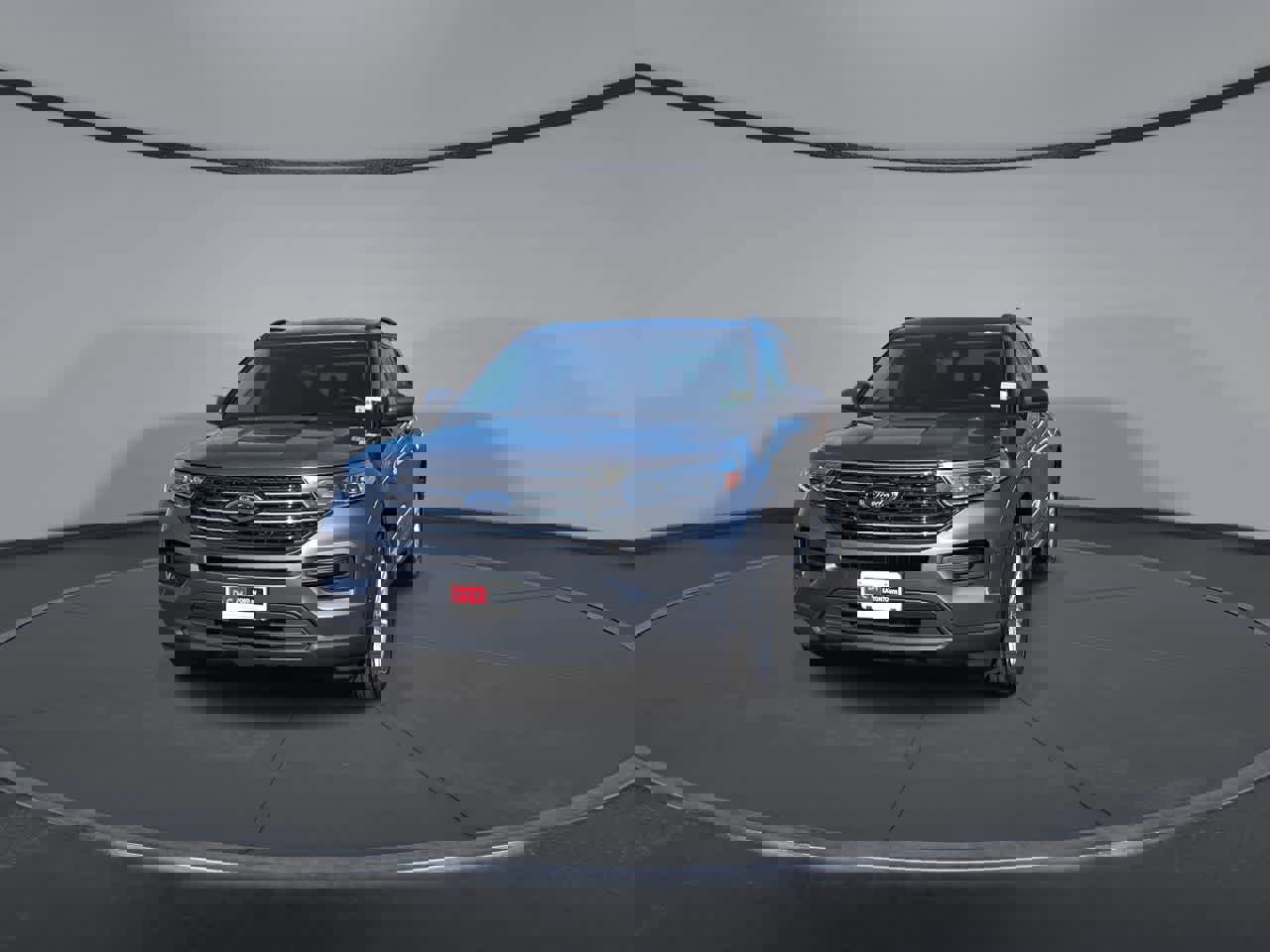 Certified 2023 Ford Explorer XLT image 3