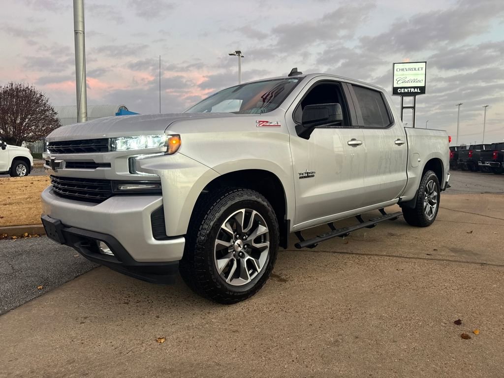 Used 2022 Chevrolet Silverado 1500 RST image 2