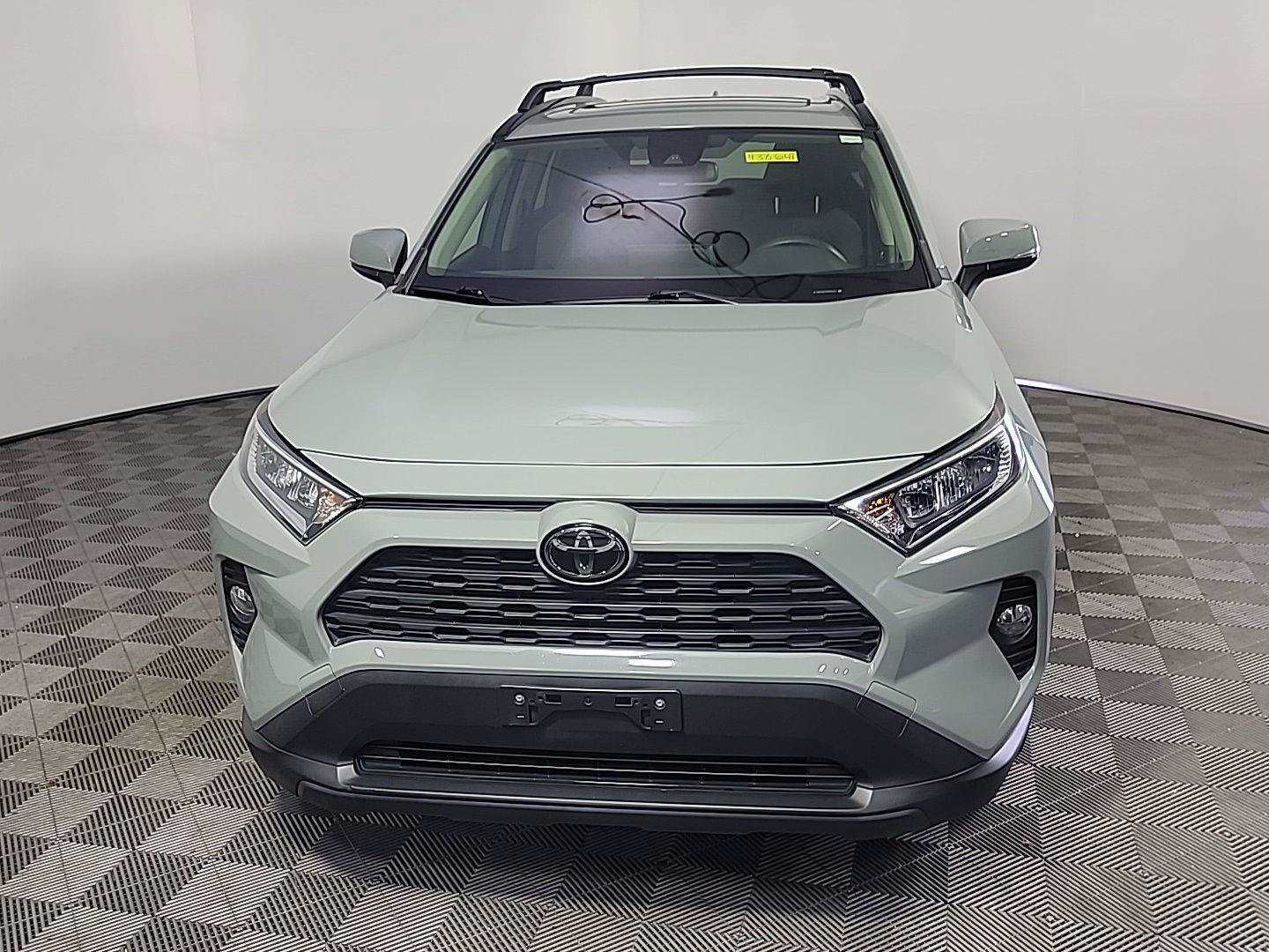 Used 2019 Toyota RAV4 XLE w/ All Weather Liner Package AWD/4WD image 12