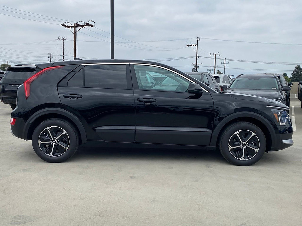 New 2026 Kia Niro LX FWD image 2