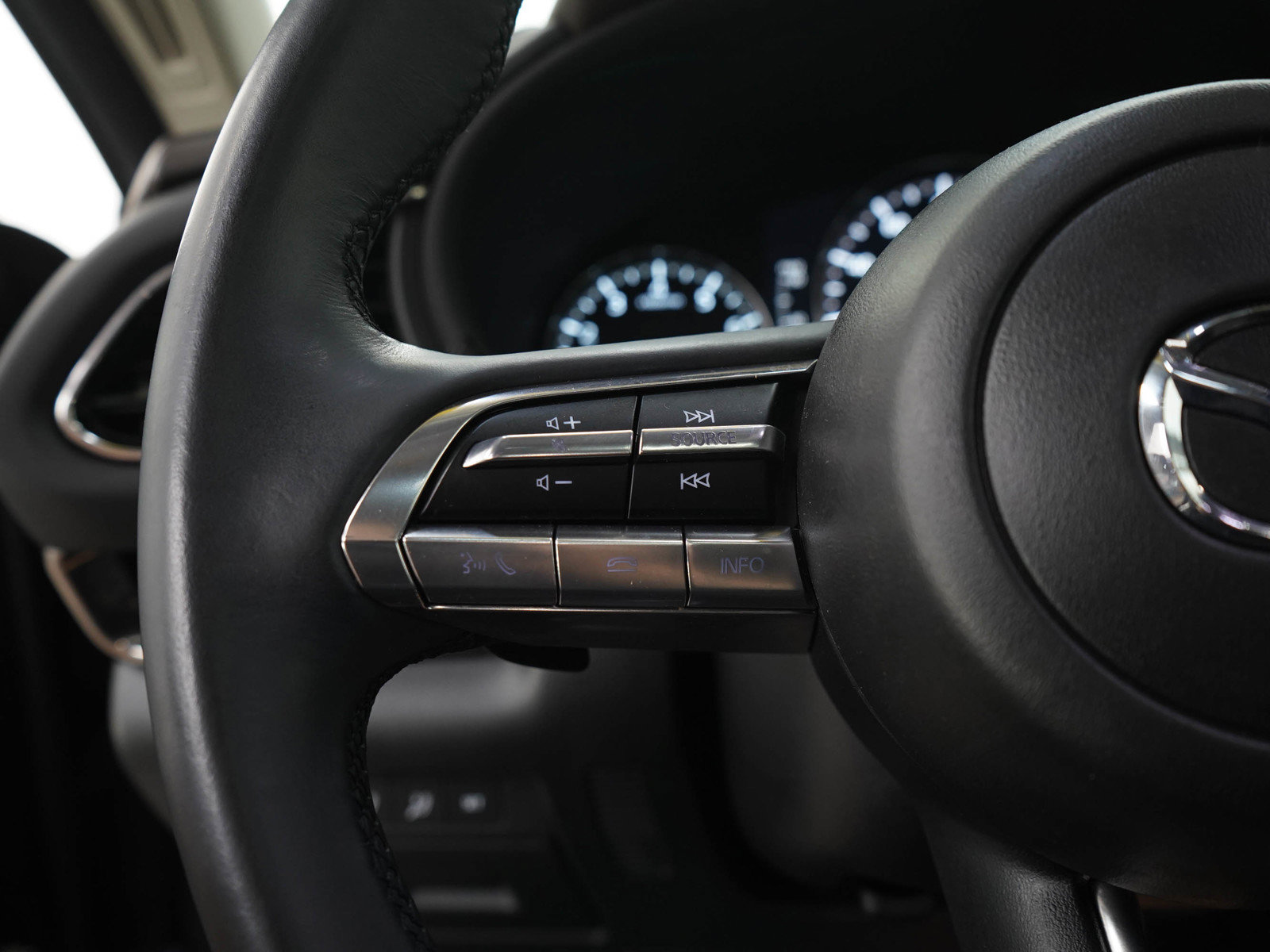 Used 2021 MAZDA CX-30 AWD 2.5 S w/ Premium Package image 26