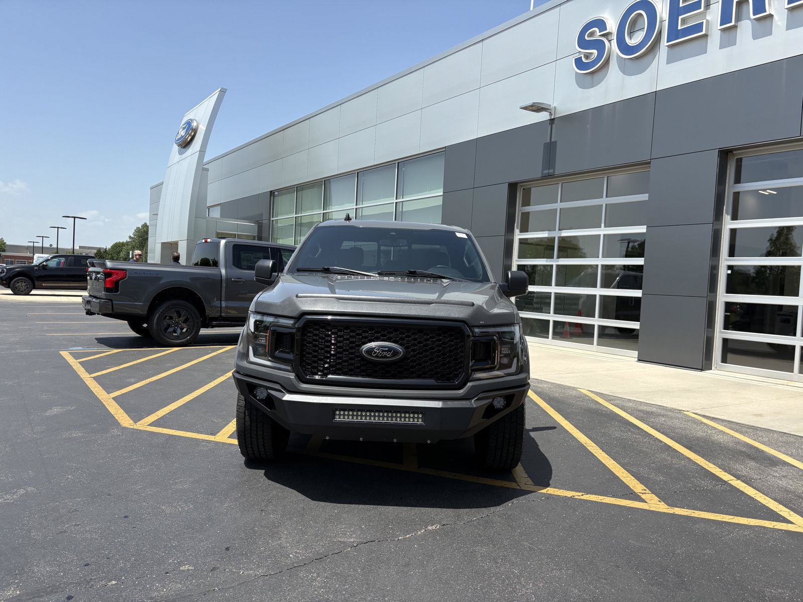 Used 2020 Ford F150 XLT w/ Equipment Group 302A Luxury AWD/4WD image 2