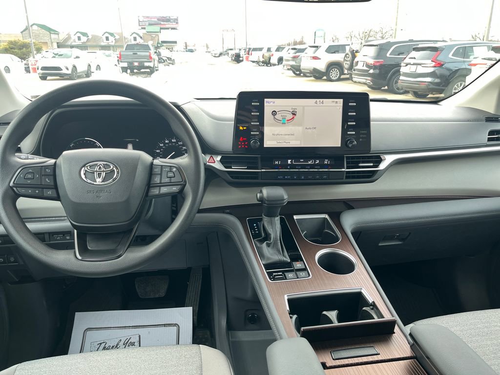 Certified 2024 Toyota Sienna LE image 13