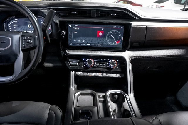 Used 2024 GMC Sierra 3500 Denali w/ Denali Reserve Package image 37