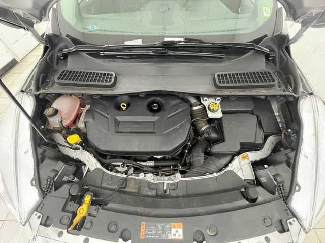 Used 2017 Ford Escape Titanium w/ Equipment Group 301A AWD/4WD image 17