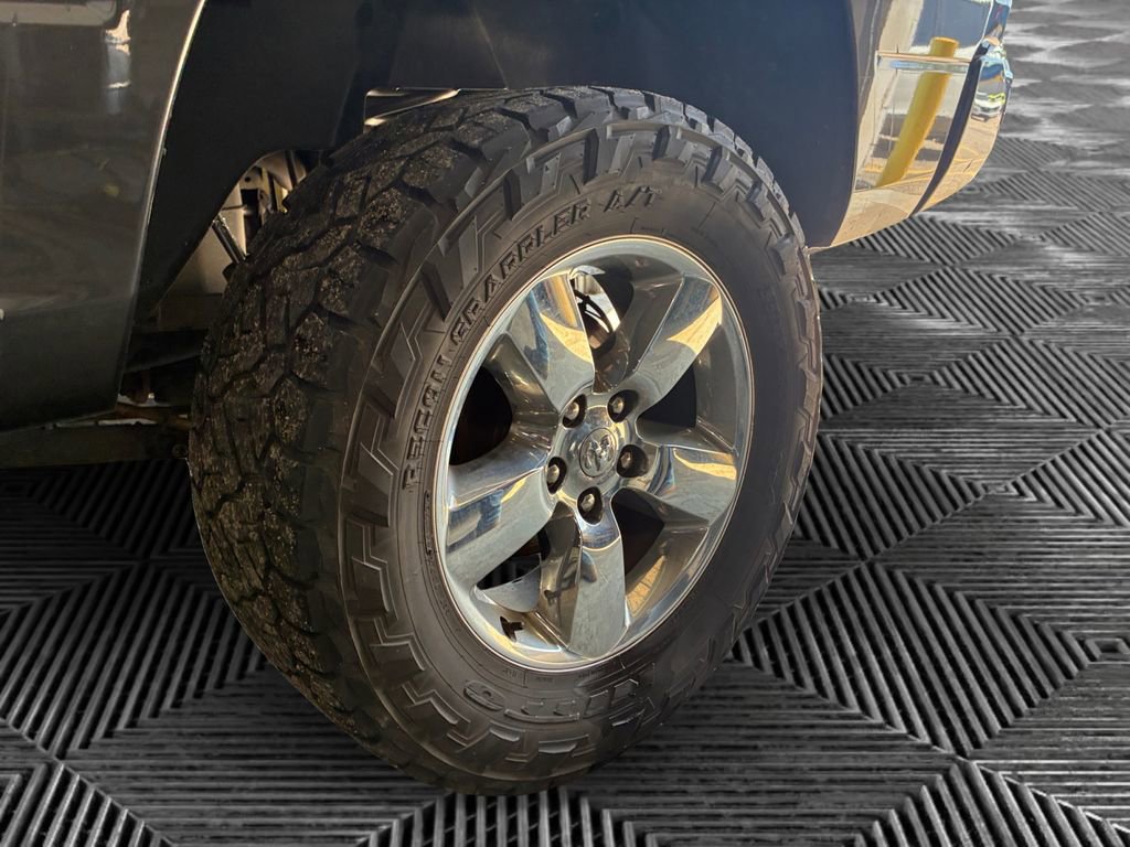 Used 2018 RAM 1500 Express AWD/4WD image 14