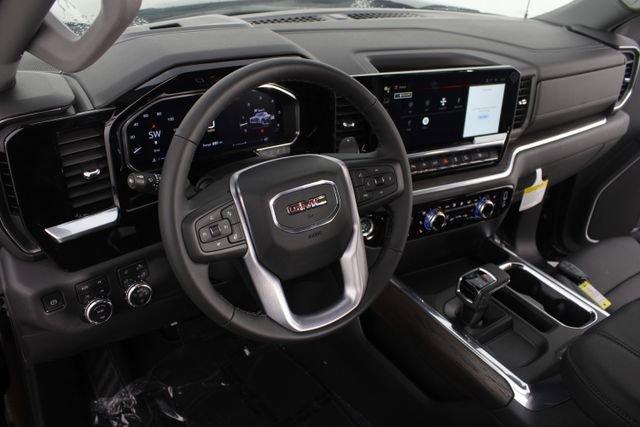 New 2026 GMC Sierra 1500 SLT image 9
