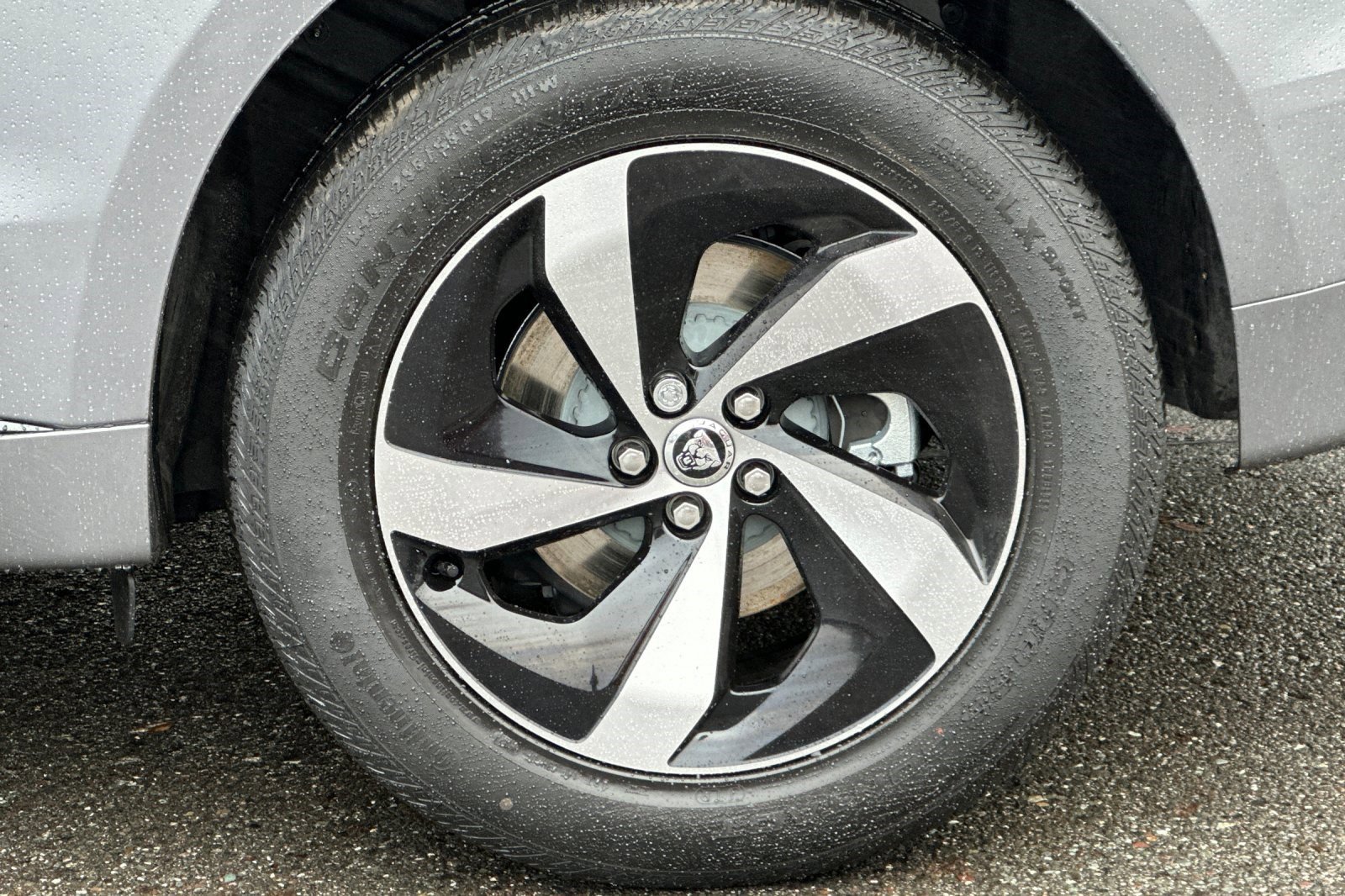 New 2025 Jaguar F-PACE R-Dynamic S image 13