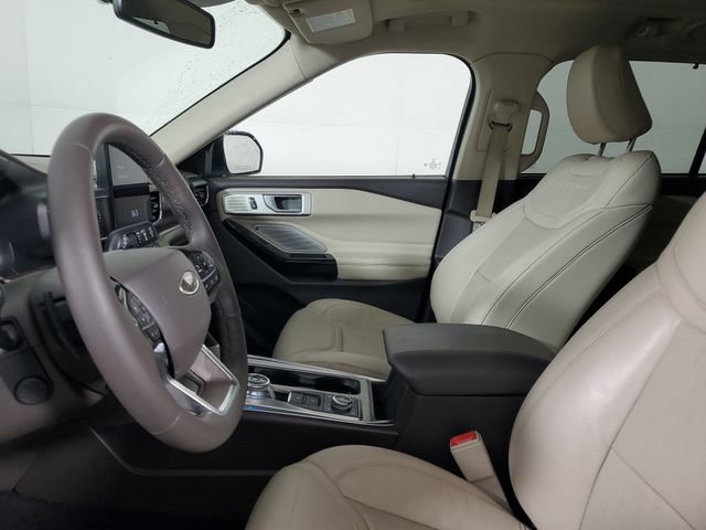 Used 2021 Ford Explorer Platinum w/ Equipment Group 601A image 23