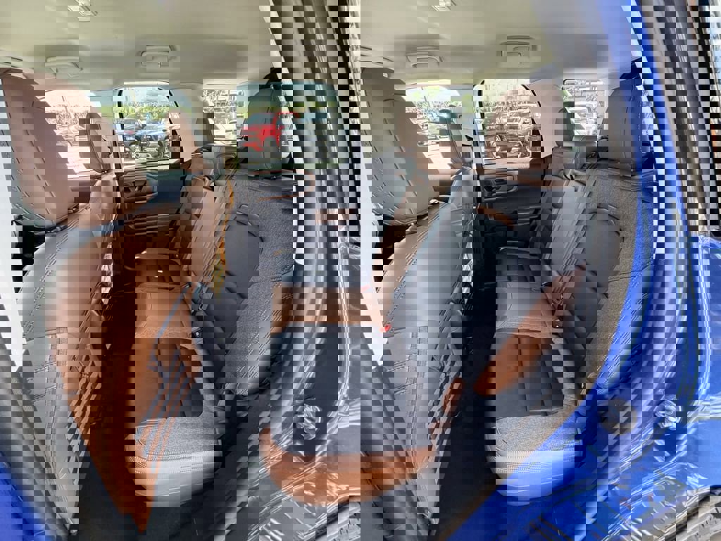 Used 2023 Ford Bronco Sport Outer Banks w/ Tech Package AWD/4WD image 18