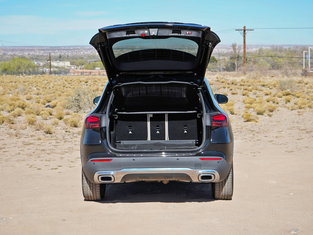 Used 2025 Mercedes-Benz GLA 250 image 10