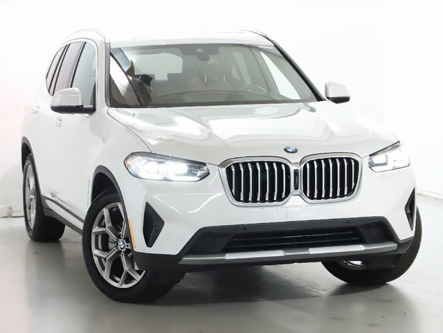 Used 2022 BMW X3 xDrive30i w/ Premium Package 2 AWD/4WD image 2