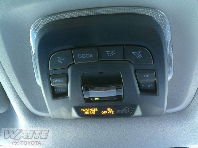 New 2026 Toyota Corolla Cross LE w/ Moonroof Package image 18