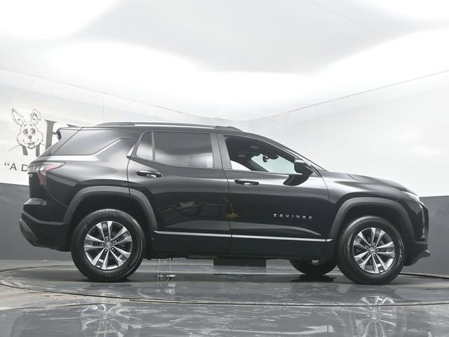 Used 2025 Chevrolet Equinox LT w/ Convenience Package II image 53