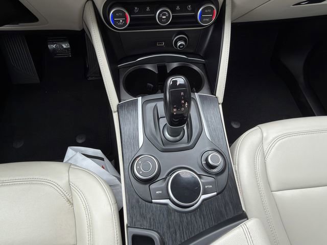 Used 2019 Alfa Romeo Stelvio RWD image 21