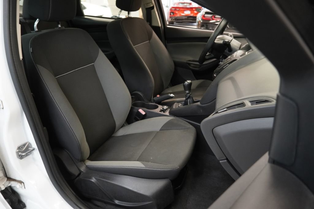 Used 2012 Ford Focus S FWD image 30