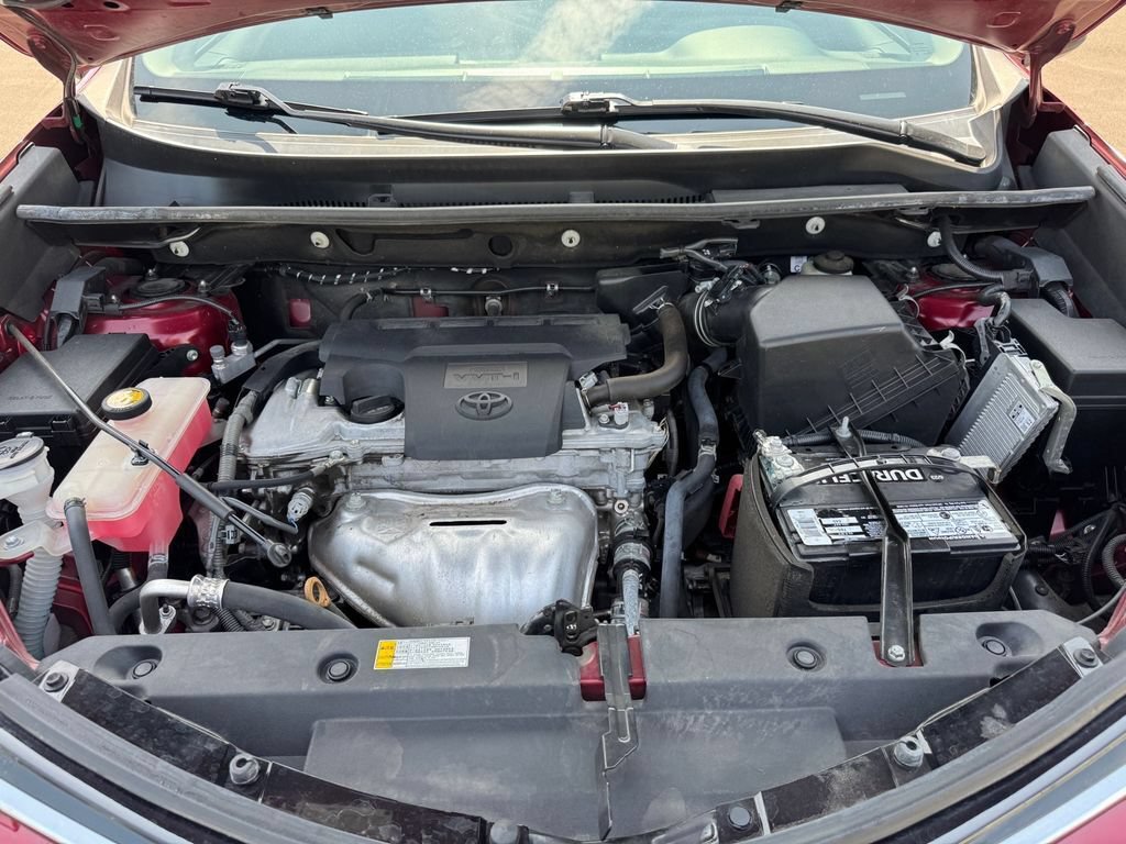 Used 2018 Toyota RAV4 LE AWD/4WD image 14