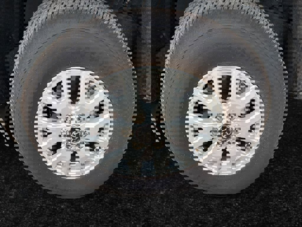 Used 2025 Toyota Tacoma SR image 27