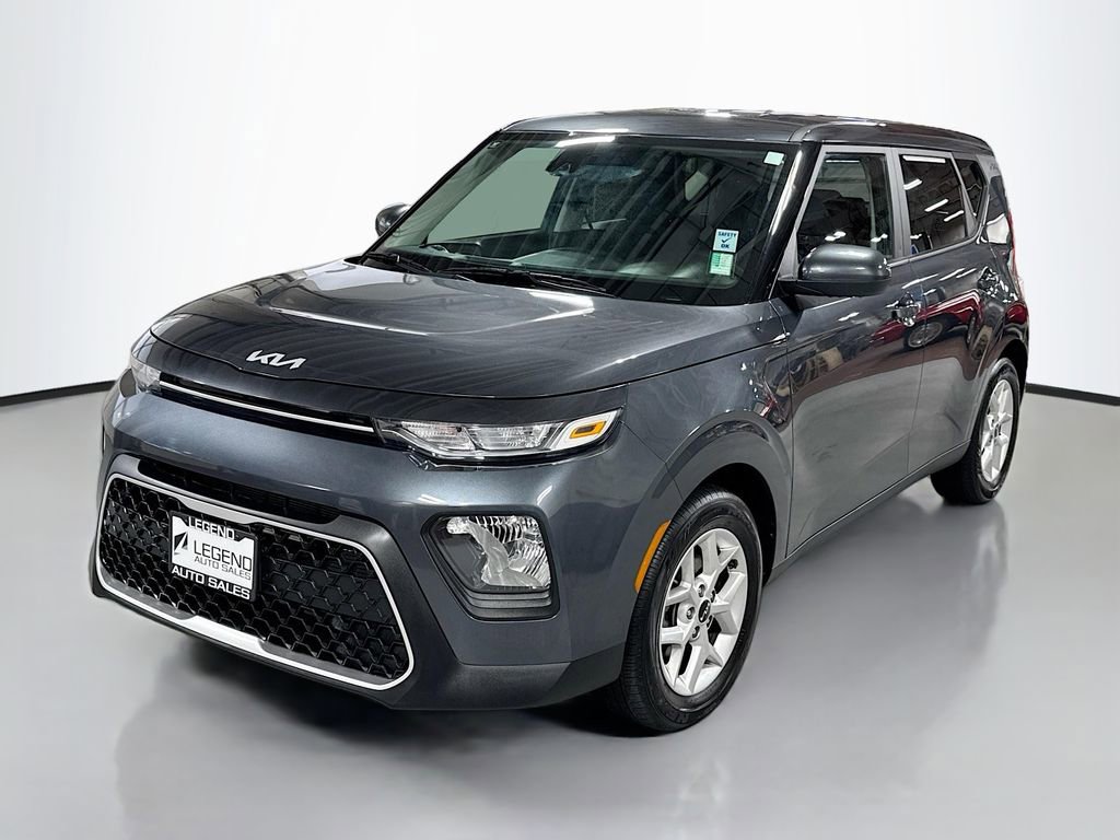 Used 2022 Kia Soul LX w/ Technology Package image 1