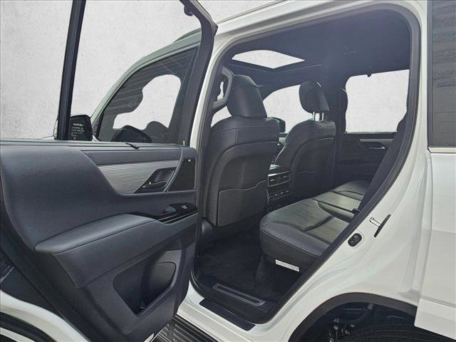 Used 2023 Lexus LX 600 F Sport image 14