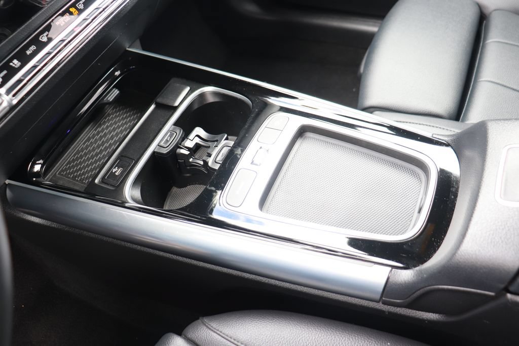 Used 2025 Mercedes-Benz GLA 250 image 17