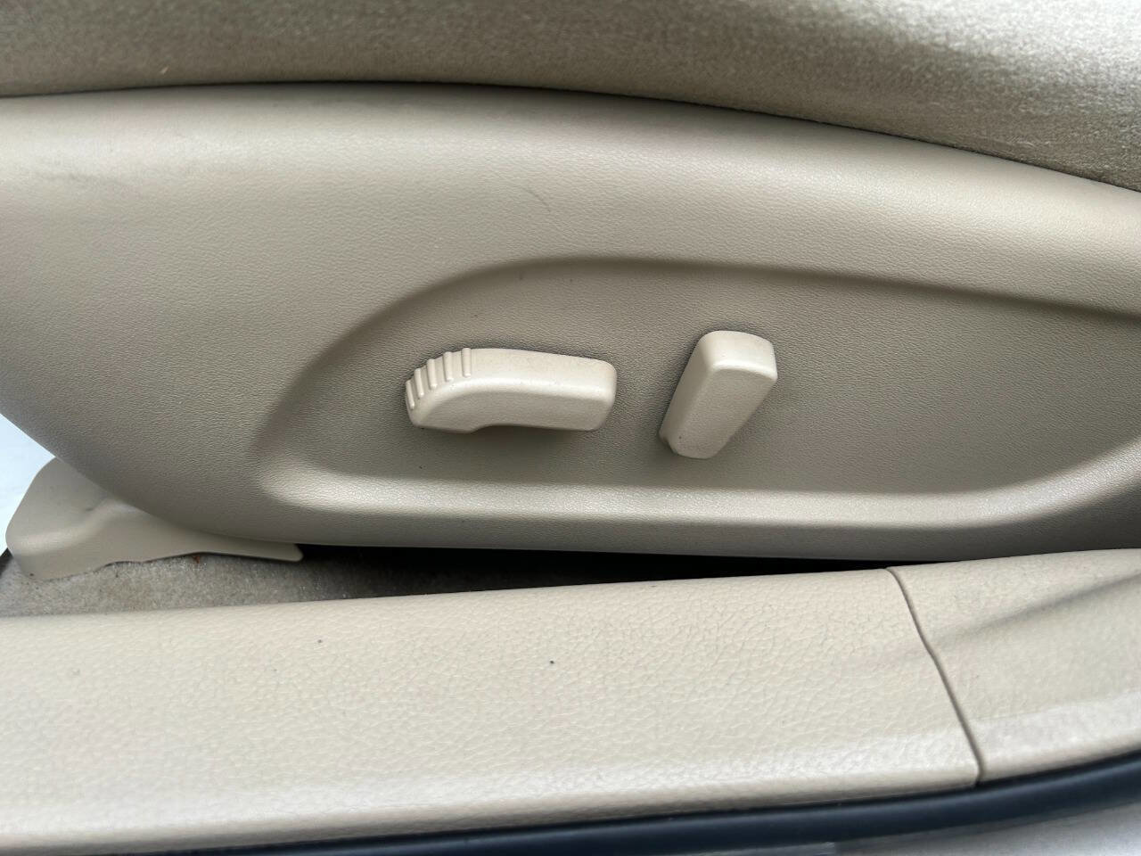 Used 2013 Nissan Altima 2.5 SV image 18