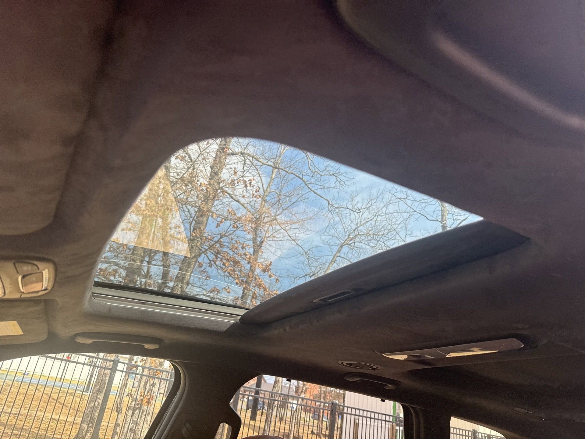 Used 2025 Kia Telluride SX Prestige X-Line image 4