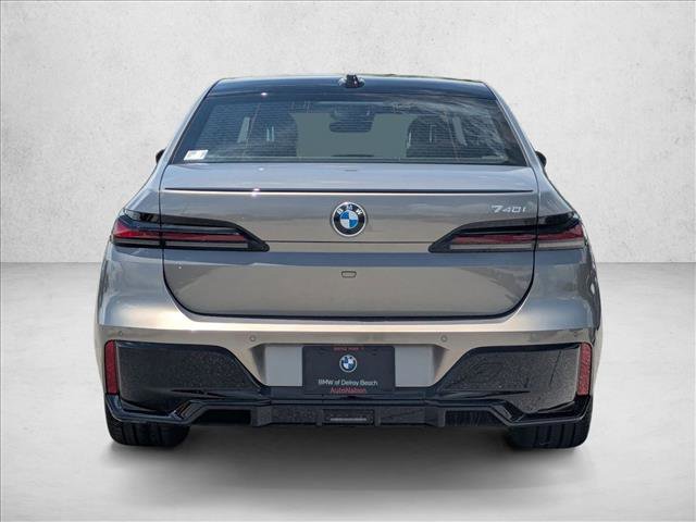 New 2026 BMW 740i RWD image 7