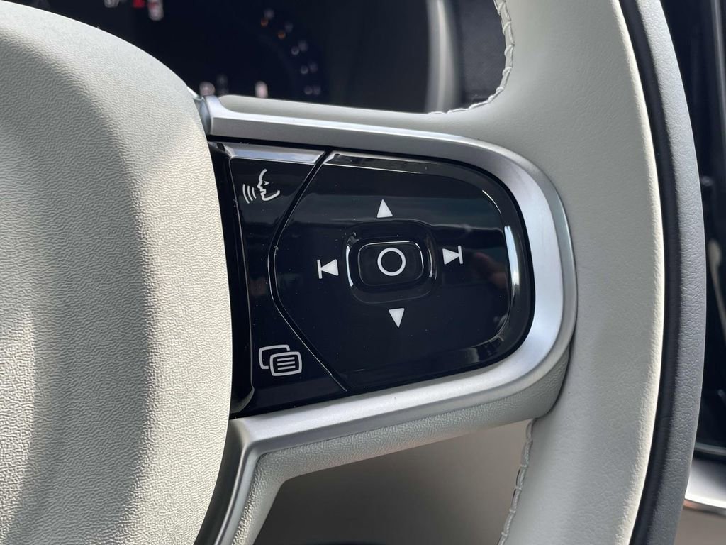 New 2026 Volvo XC90 B6 Ultra w/ Protection Package Premier image 12