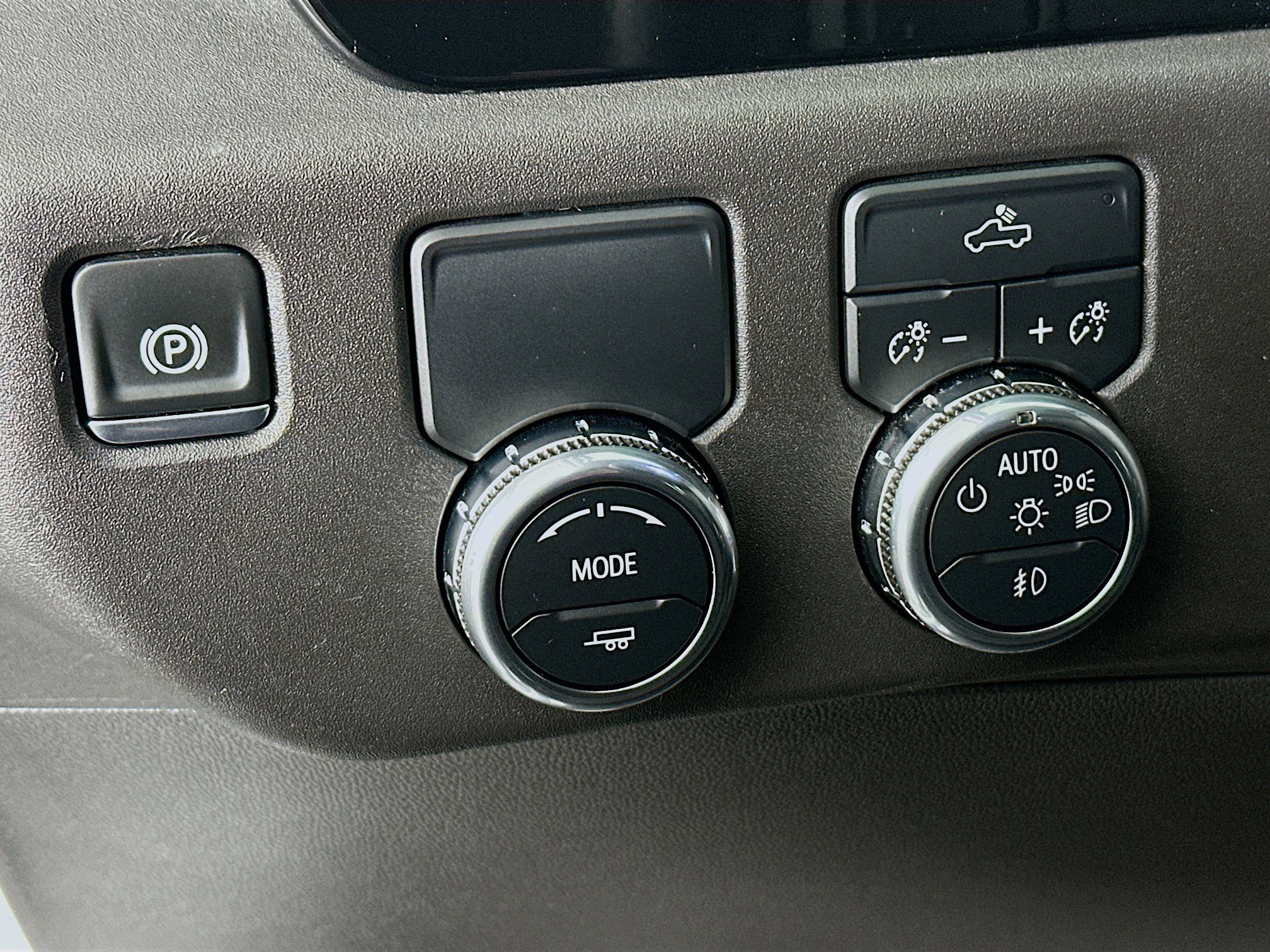 Used 2024 GMC Sierra 1500 Elevation image 16