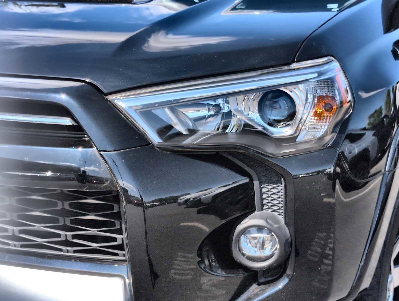 Used 2022 Toyota 4Runner TRD Off-Road Premium image 11