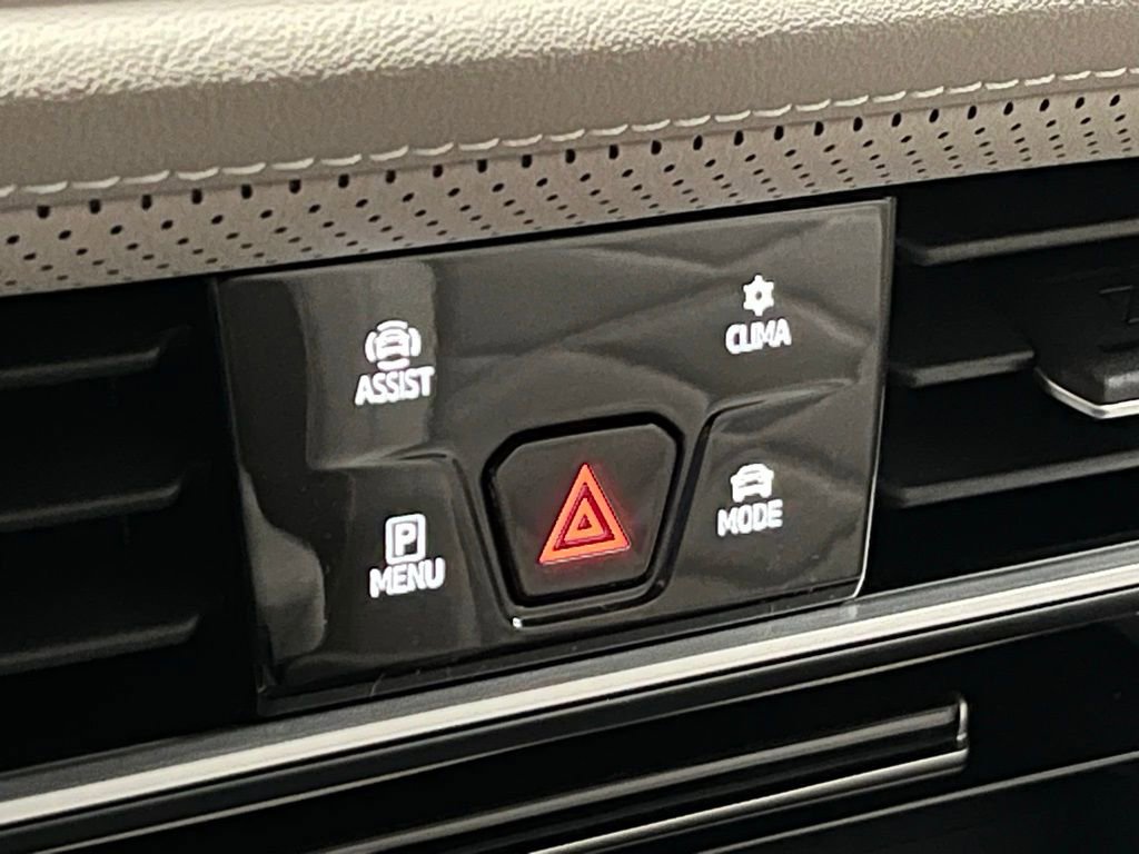 New 2026 Volkswagen Atlas SE image 10