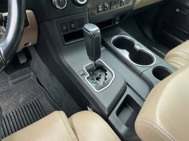Used 2018 Toyota Sequoia Limited w/ Safety & Convenience Package AWD/4WD image 18