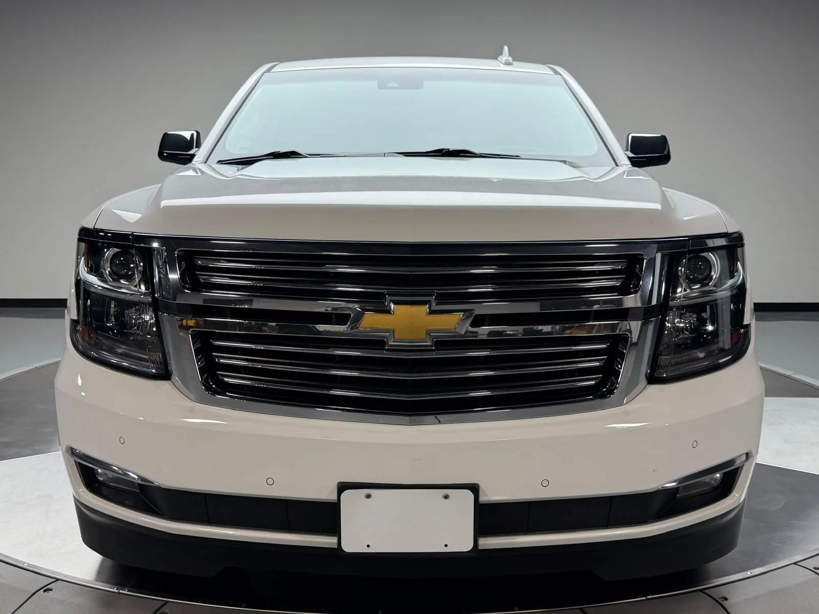Used 2016 Chevrolet Suburban LTZ AWD/4WD image 3