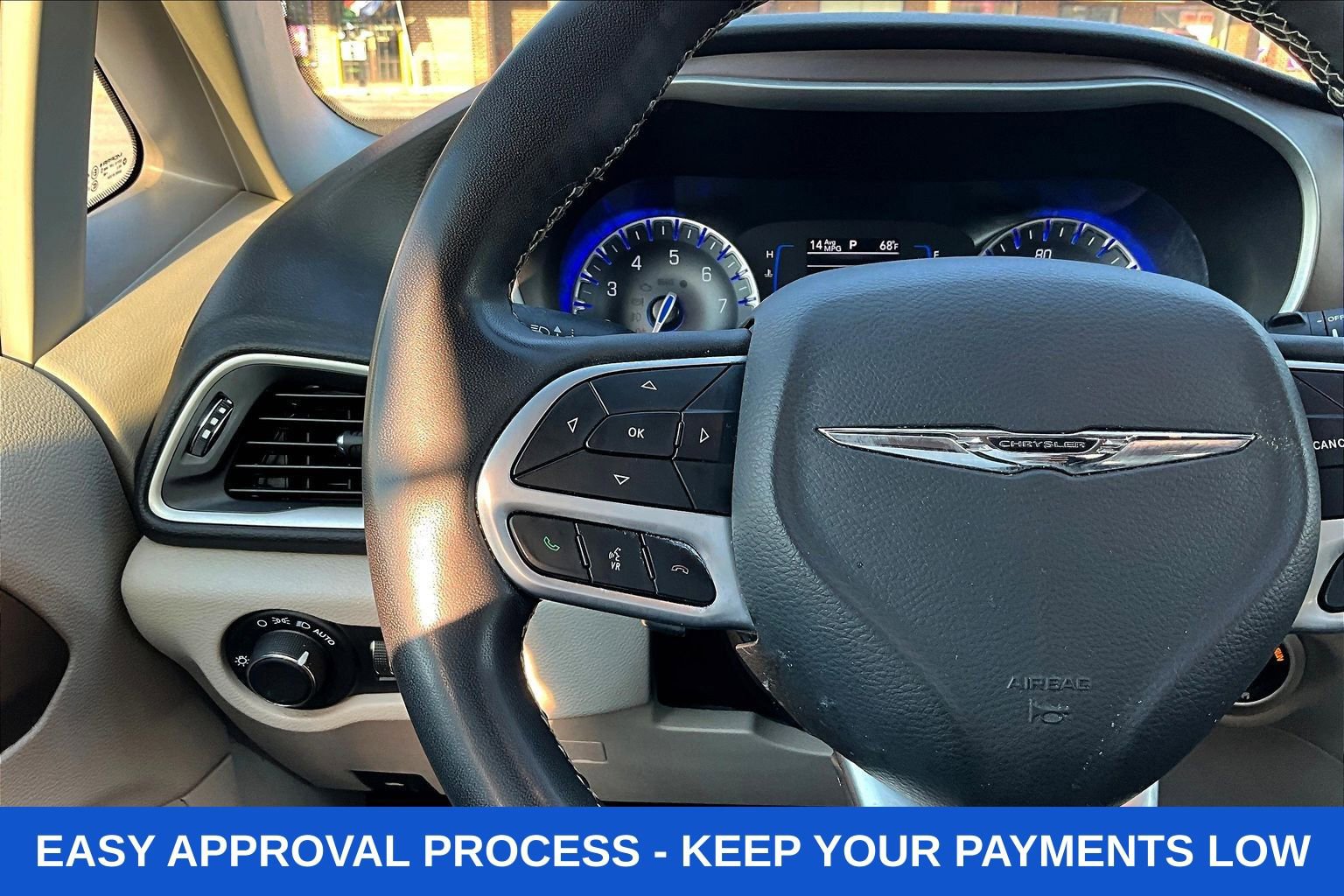 Used 2022 Chrysler Voyager LX FWD image 15