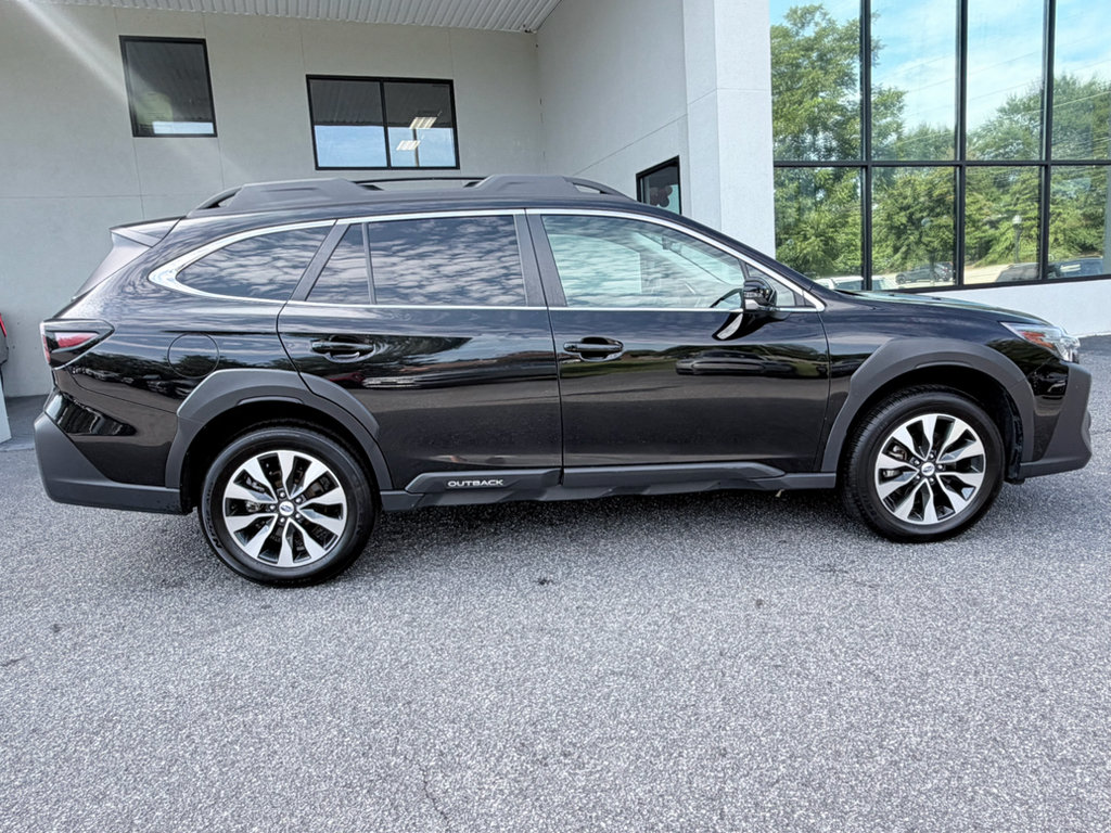 Used 2024 Subaru Outback Limited AWD/4WD image 4