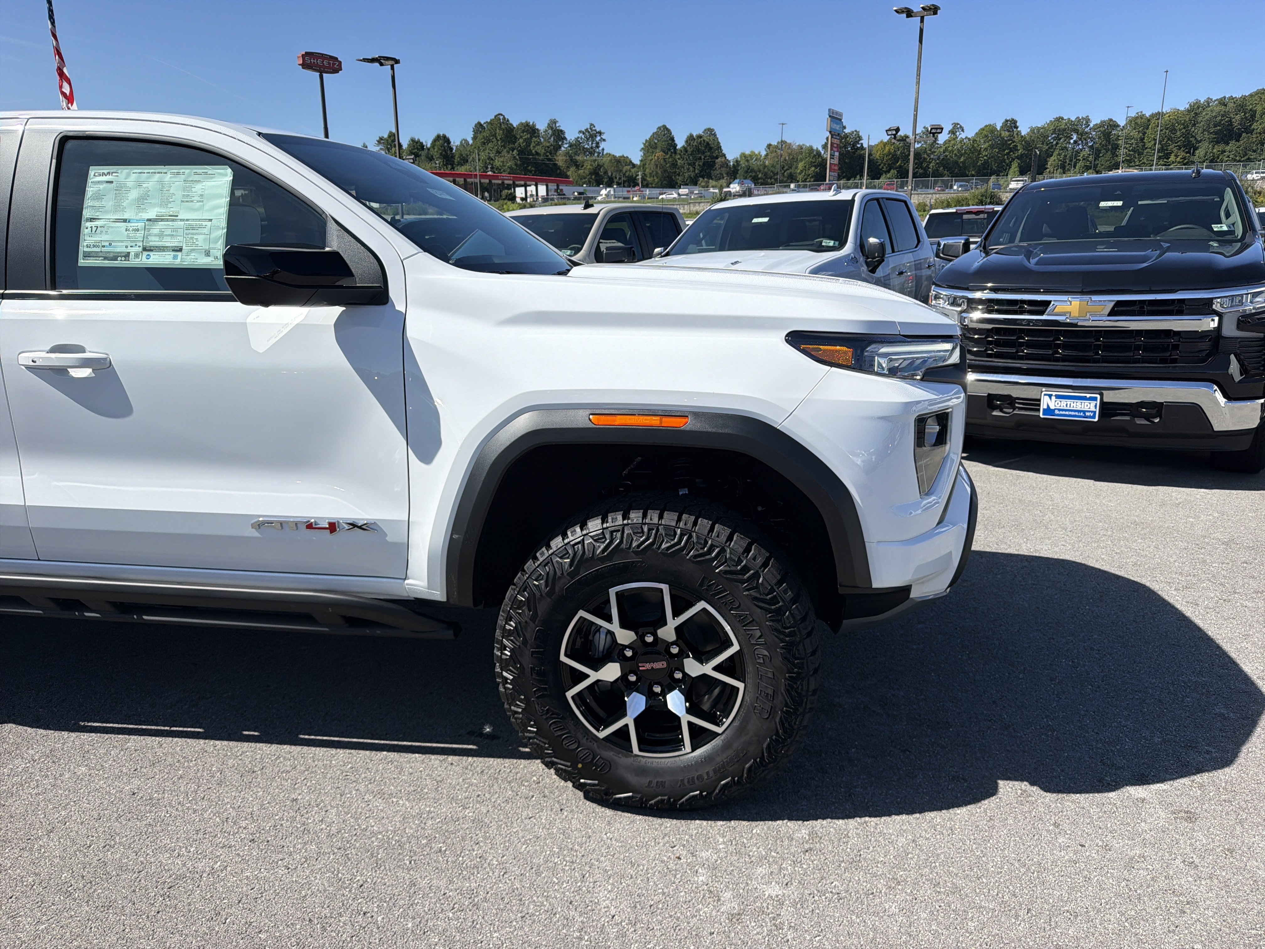 New 2026 GMC Canyon AT4X AWD/4WD image 4