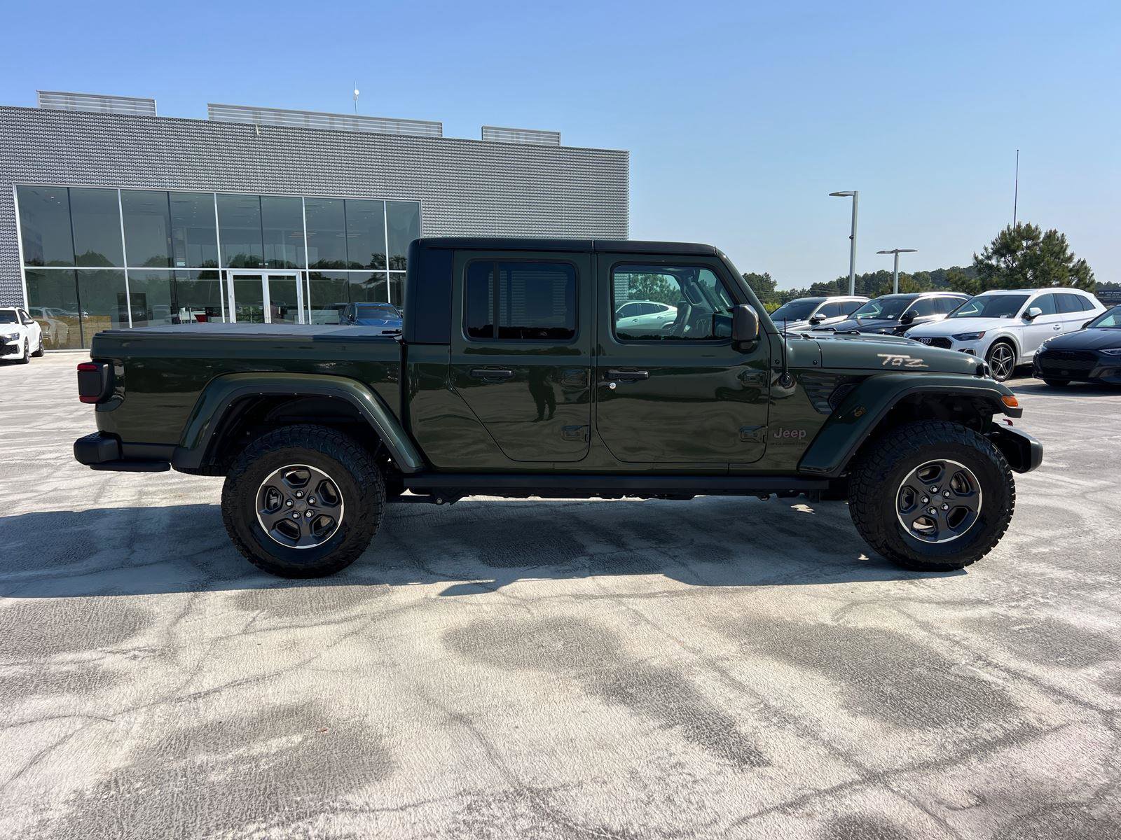 Used 2023 Jeep Gladiator Rubicon w/ LED Lighting Group AWD/4WD image 4