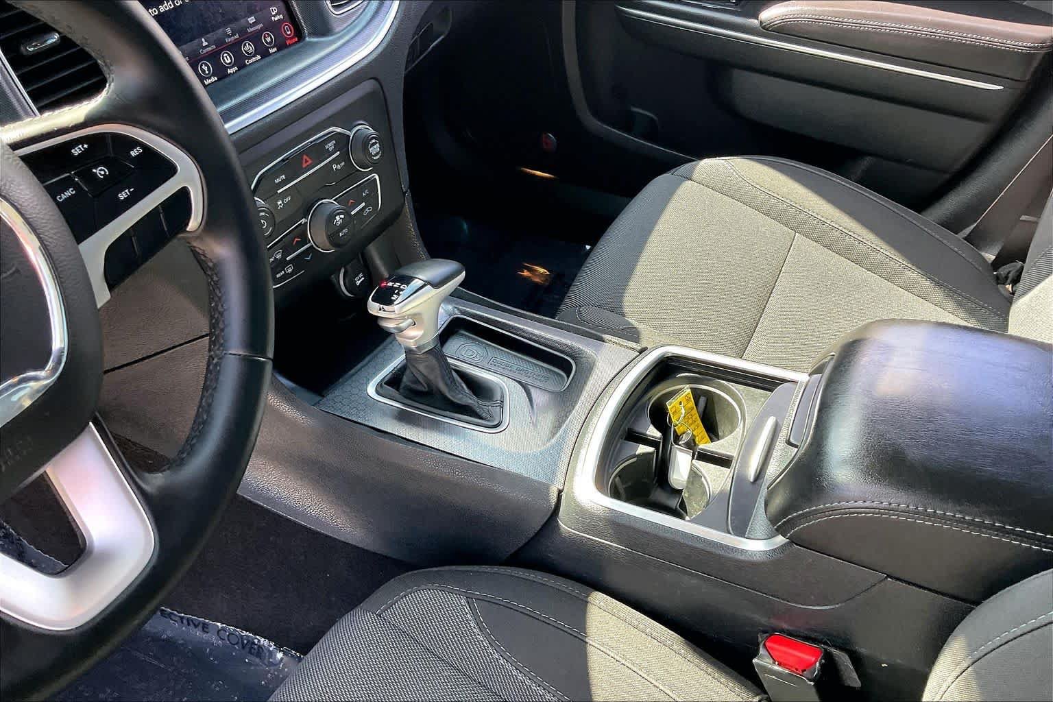 Used 2018 Dodge Charger SXT Plus w/ Beats Audio Group RWD image 17