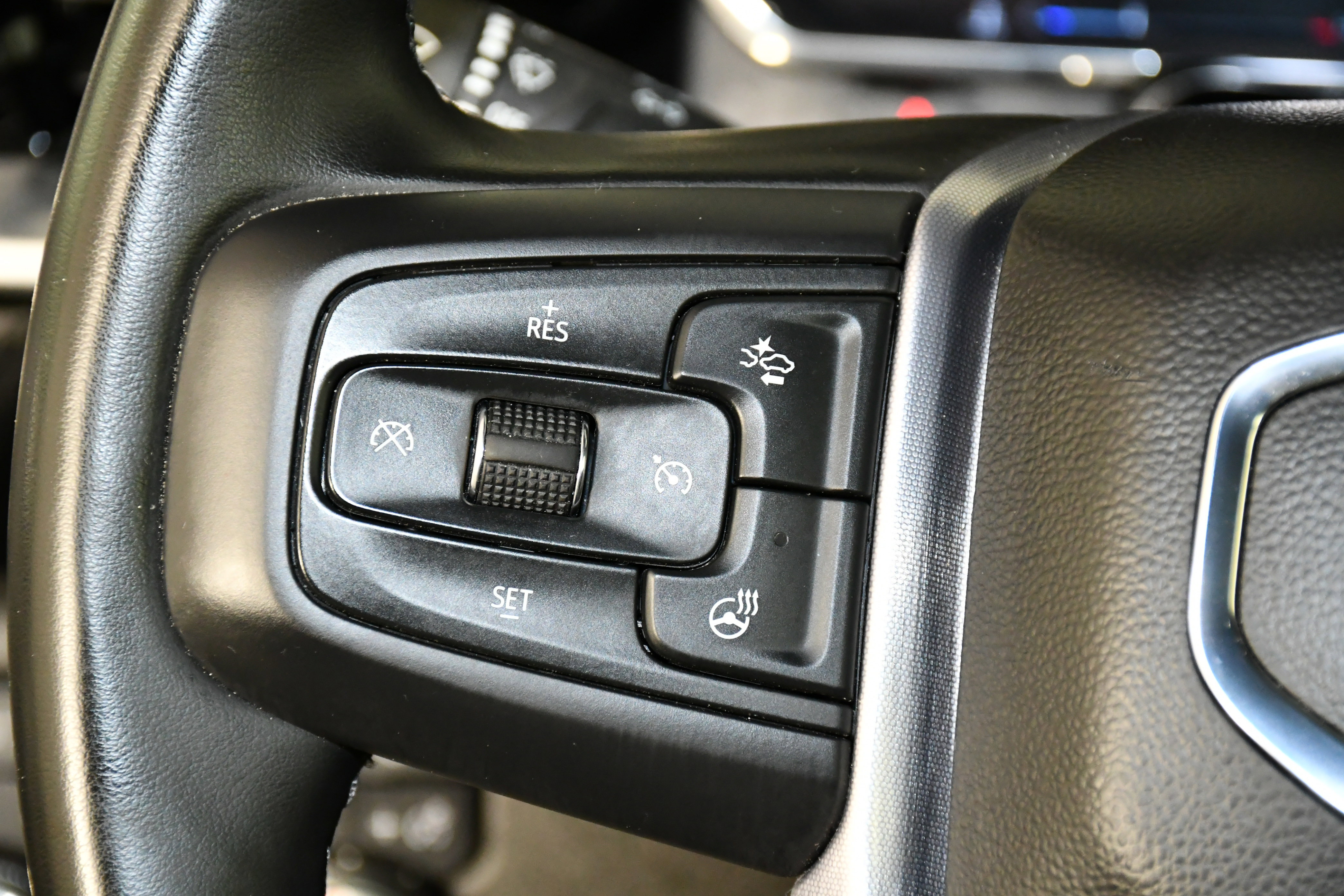 Used 2025 GMC Sierra 1500 SLT image 21