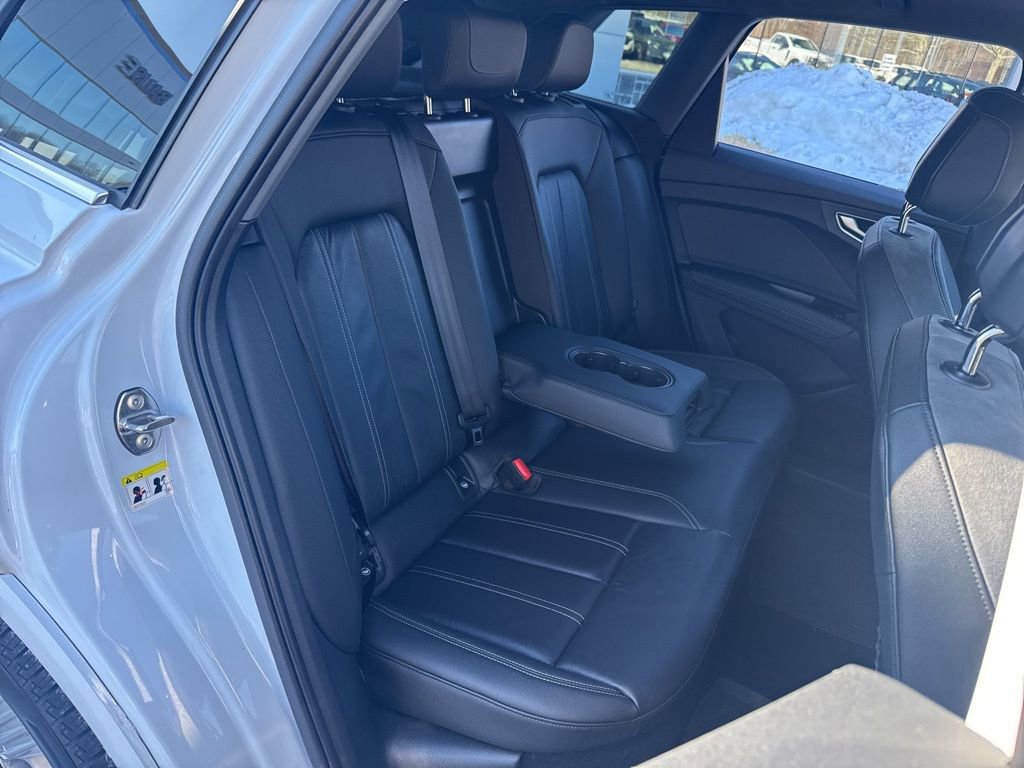 Used 2022 Audi Q4 e-tron Premium Plus image 23