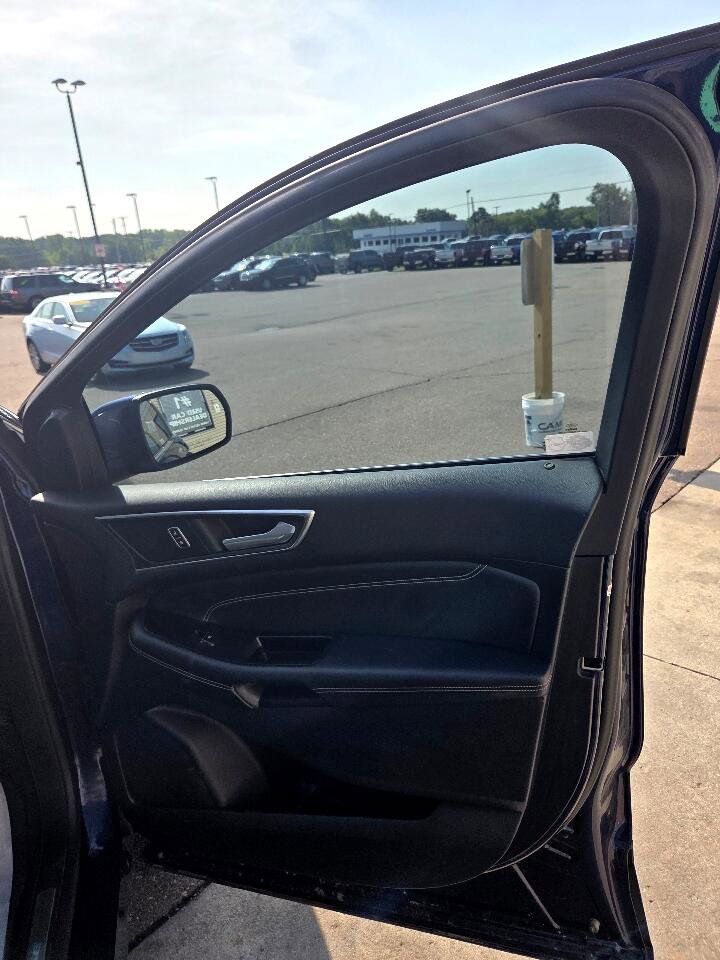 Used 2016 Ford Edge Titanium w/ Equipment Group 301A image 16